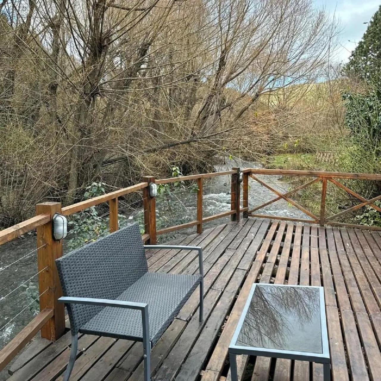 Апарт отель Refugio Del Arroyo Сан-Мартин-де-лос-Андес Экстерьер фото